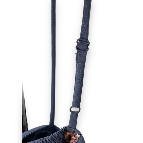 BOG Collection Bustier Romper Blue Floral Summer Time Fun Women's Size Large NWT - Picture 6 of 9